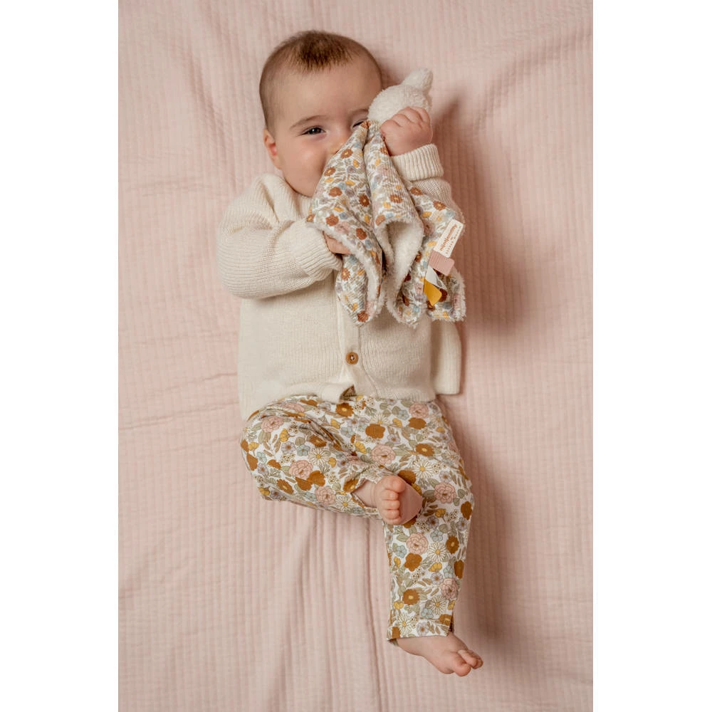 Nijntje X Little Dutch Vintage Little Flowers Knuffeldoekje 6 Nijntje X Little Dutch Vintage Little Flowers Knuffeldoekje - Afbeelding 6